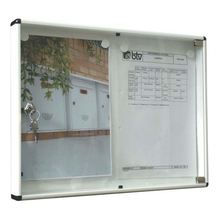 <p>Tablones de anuncios para comunidades y hogar.<br />Fabricados en perfil extrusionado de aluminio, en varios acabados para el